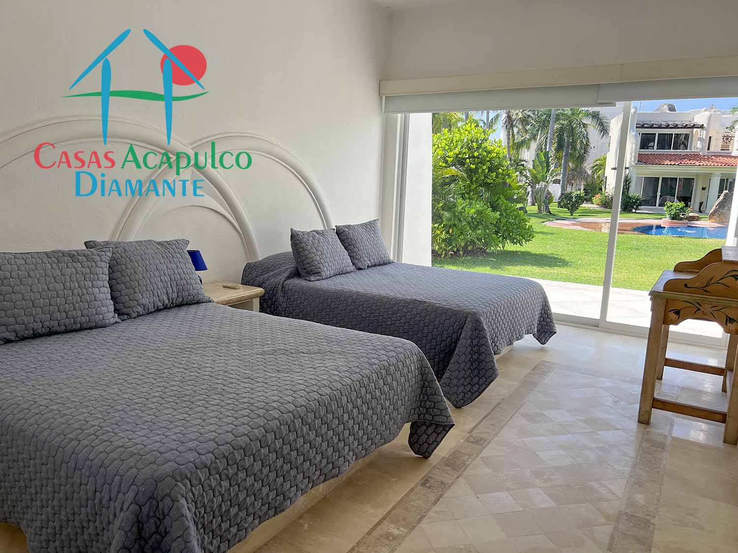 Son Vida Barbados 4 - Recámara uno 1